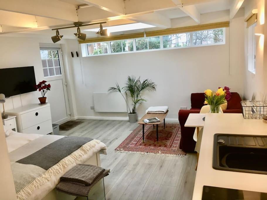 Brighton Boutique Garden Studio With Free Parking Exterior photo